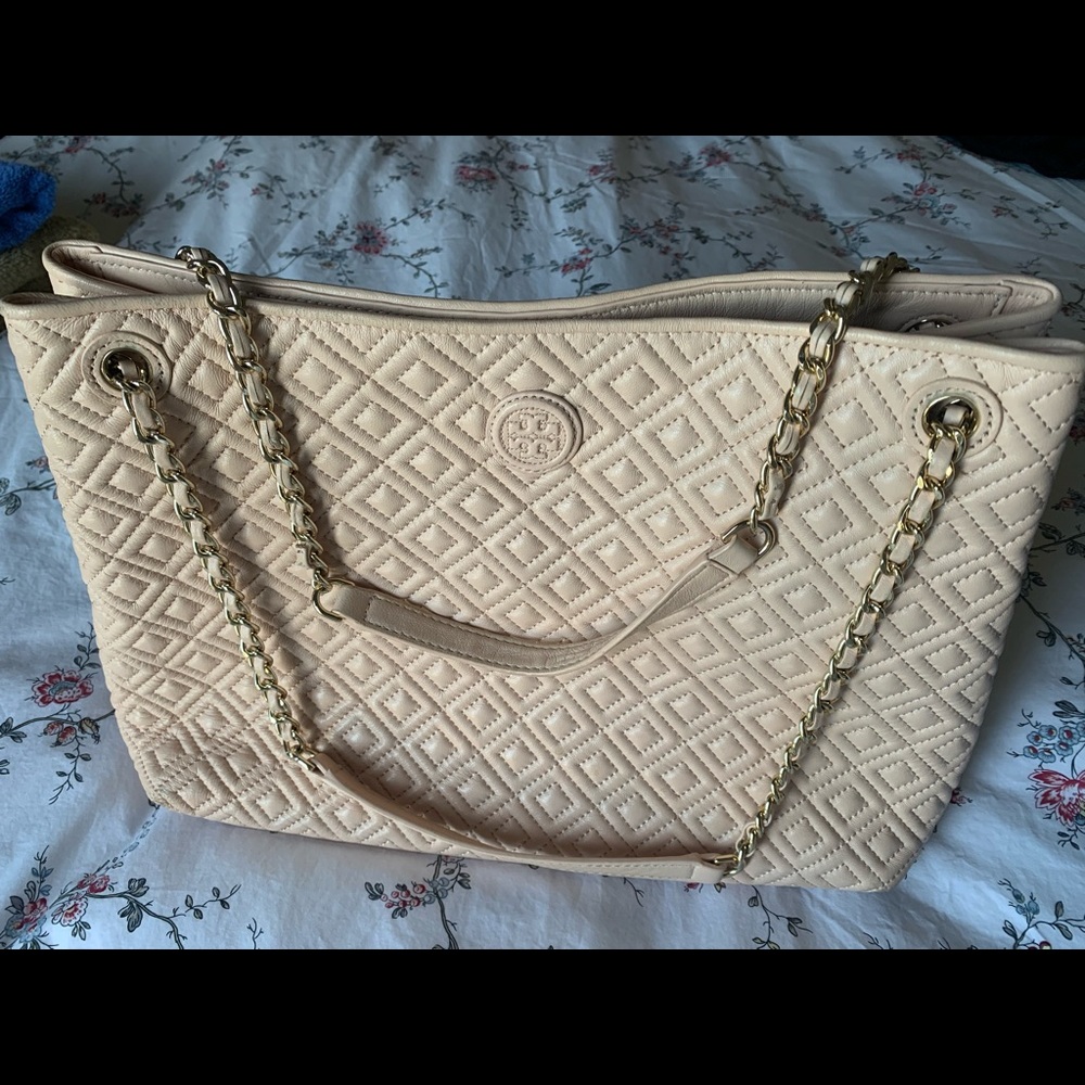 COPY - Tory Burch, shoulder purse, very nice and excellent condition, everyday …